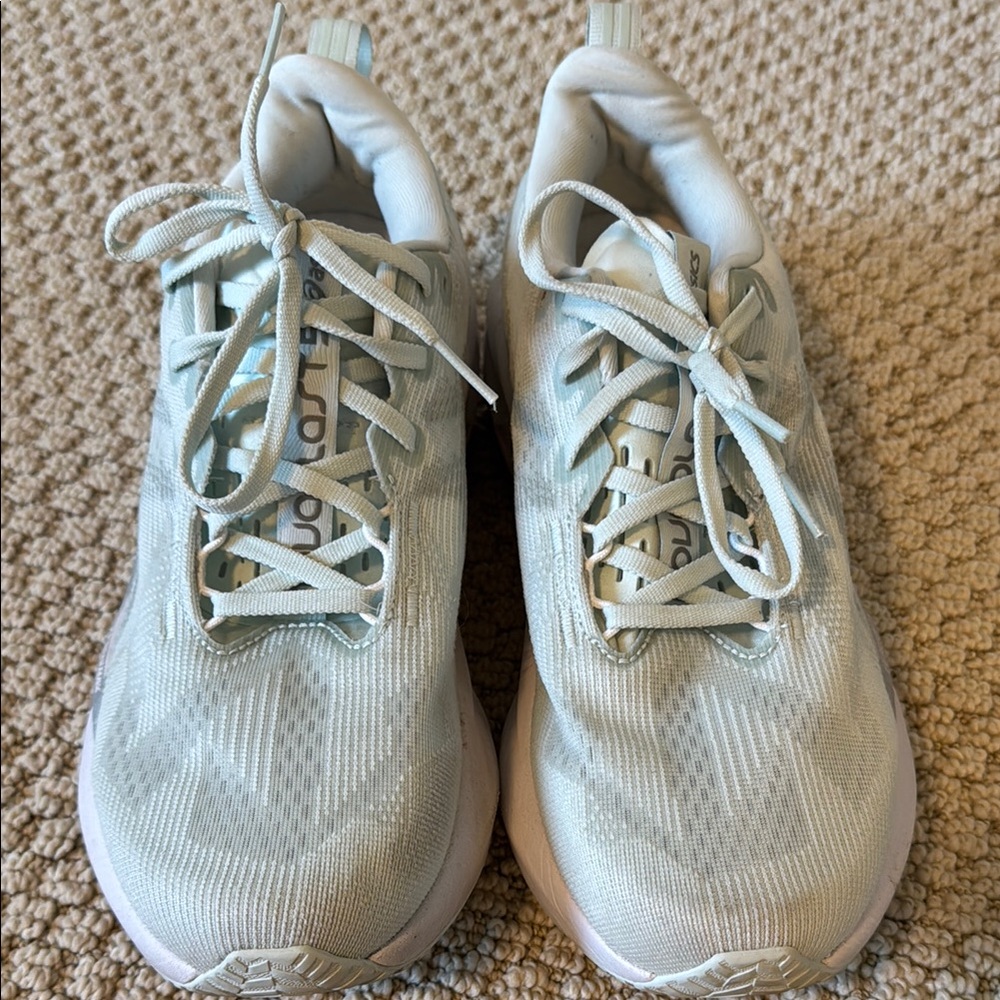 ASICS Novablast 5